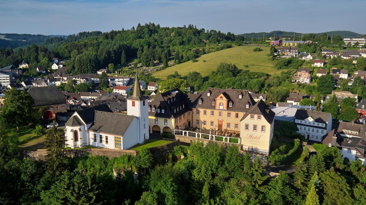 Schlosshotel Kurfuerstliches Amtshaus Dauner Burg Exterior foto