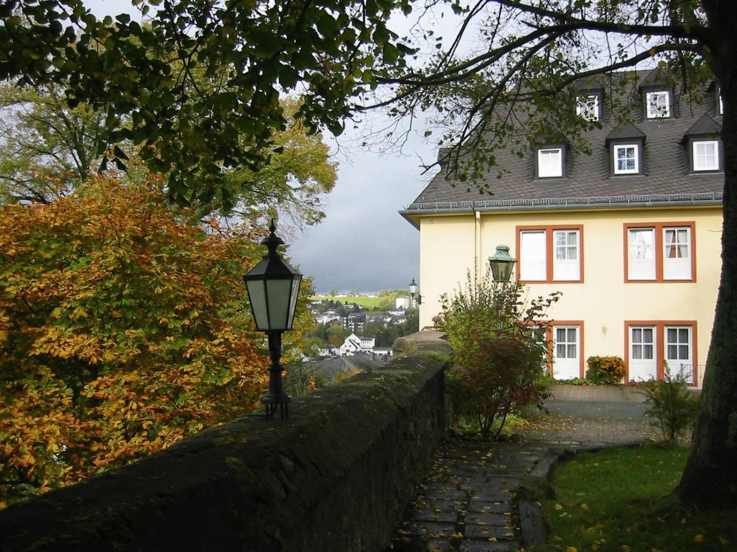Schlosshotel Kurfuerstliches Amtshaus Dauner Burg Exterior foto